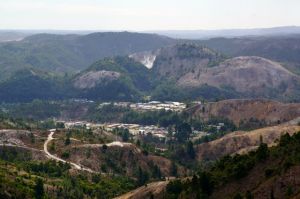 Queenstown from the 'top of the hill' on the way east